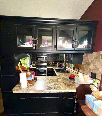 18607 E 20th Terrace N, Independence, MO 64058