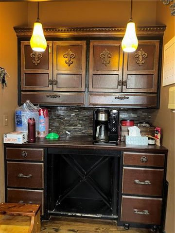 18607 E 20th Terrace N, Independence, MO 64058