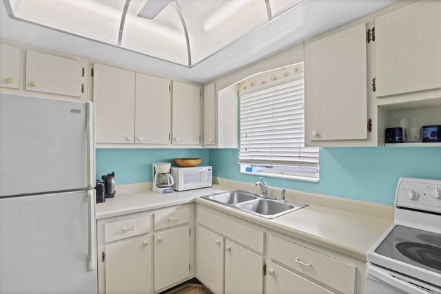 2885 W Ashley Dr Drive W B, West Palm Beach, FL 33415