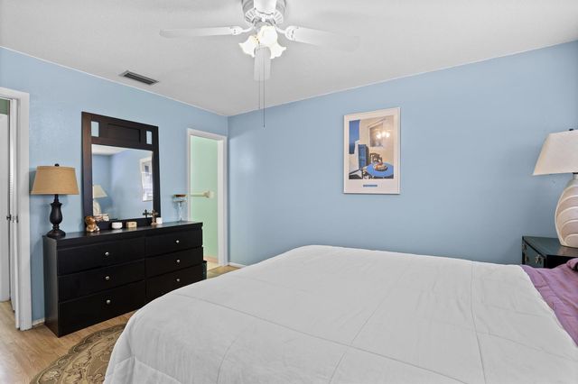 2885 W Ashley Dr Drive W B, West Palm Beach, FL 33415