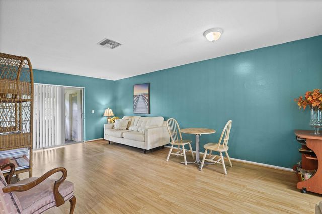 2885 W Ashley Dr Drive W B, West Palm Beach, FL 33415