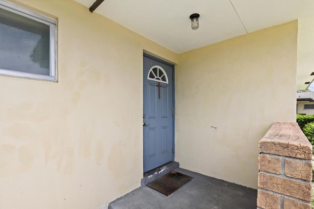2885 W Ashley Dr Drive W B, West Palm Beach, FL 33415