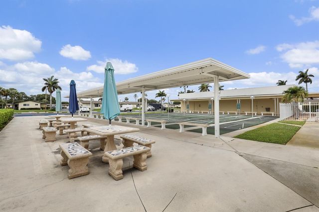 2885 W Ashley Dr Drive W B, West Palm Beach, FL 33415