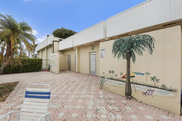 2885 W Ashley Dr Drive W B, West Palm Beach, FL 33415