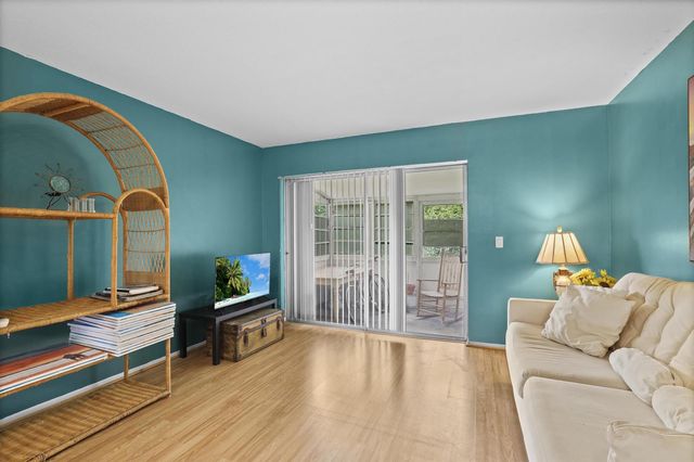 2885 W Ashley Dr Drive W B, West Palm Beach, FL 33415