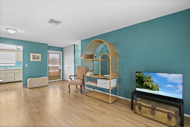 2885 W Ashley Dr Drive W B, West Palm Beach, FL 33415
