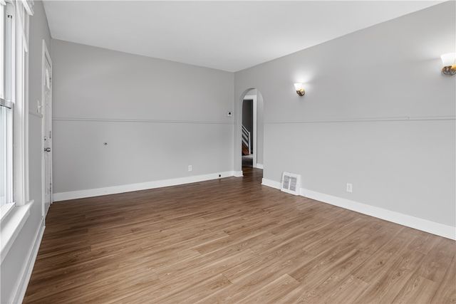 612 Hazel St, West Mifflin, PA 15122