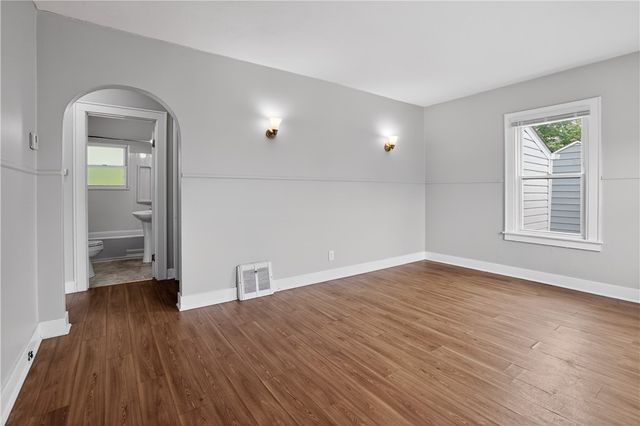 612 Hazel St, West Mifflin, PA 15122