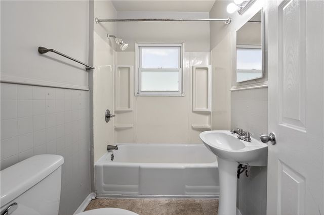 612 Hazel St, West Mifflin, PA 15122