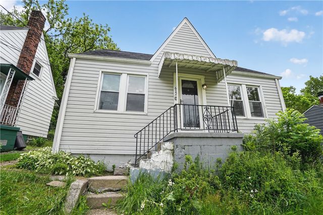 612 Hazel St, West Mifflin, PA 15122