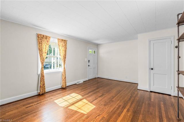 1008 Madison Avenue, Winston-salem, NC 27103