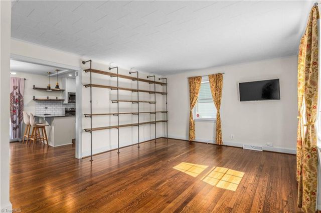 1008 Madison Avenue, Winston-salem, NC 27103