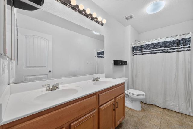 798 Abelia Ln, Perris, CA 92571