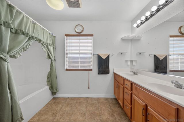 798 Abelia Ln, Perris, CA 92571