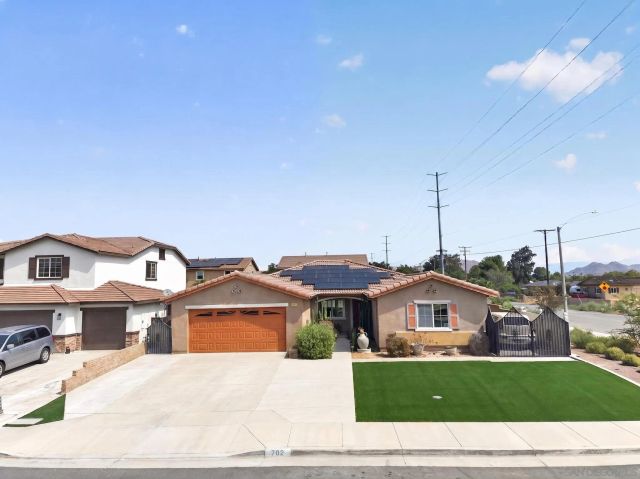 798 Abelia Ln, Perris, CA 92571