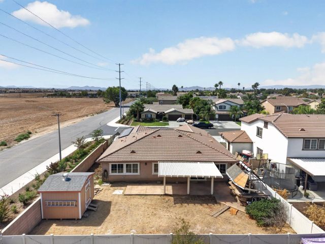 798 Abelia Ln, Perris, CA 92571