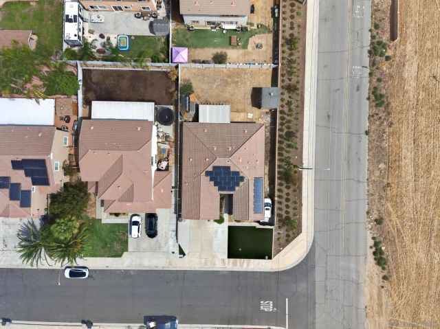 798 Abelia Ln, Perris, CA 92571