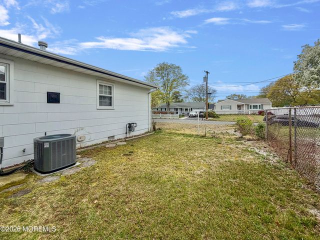 131 Barclay Drive, Point Pleasant, NJ 08742