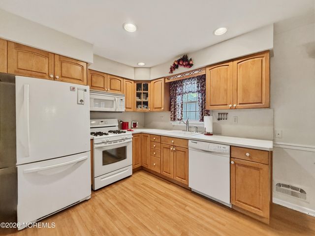 131 Barclay Drive, Point Pleasant, NJ 08742