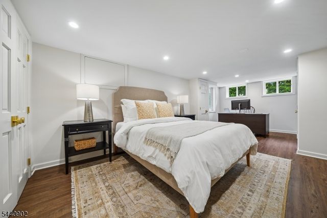 27 Pine Grove Ave, Summit City, NJ 07901