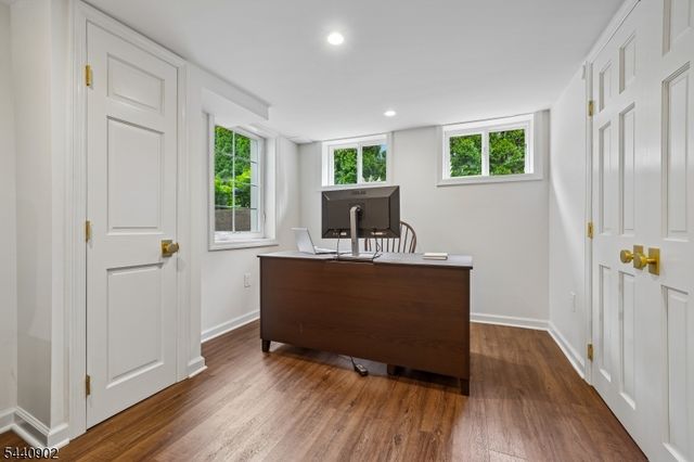 27 Pine Grove Ave, Summit City, NJ 07901