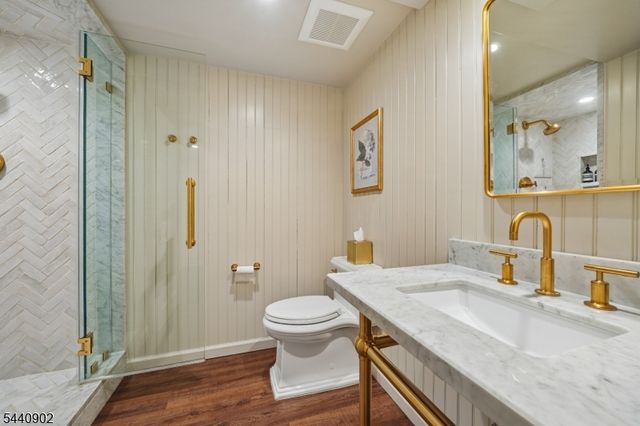 27 Pine Grove Ave, Summit City, NJ 07901