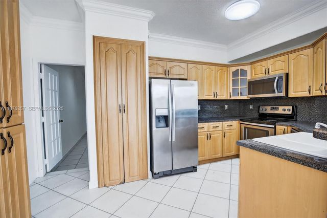 3306 SW 171st Terrace, Miramar, FL 33027