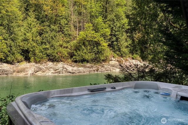 50321 Loop Road, Gold Bar, WA 98251