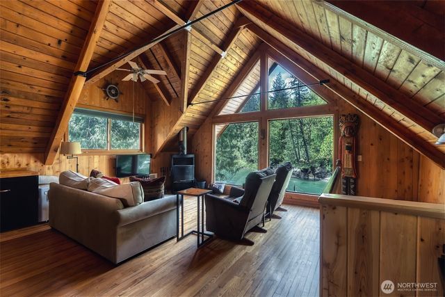 50321 Loop Road, Gold Bar, WA 98251