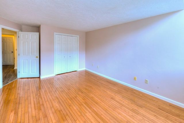 321 Plantation St 102, Worcester, MA 01604