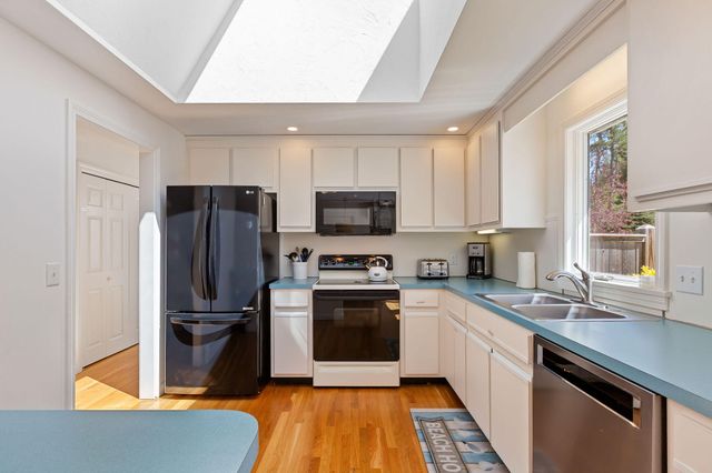 25 Uncle Israel'S Road, Orleans, MA 02653