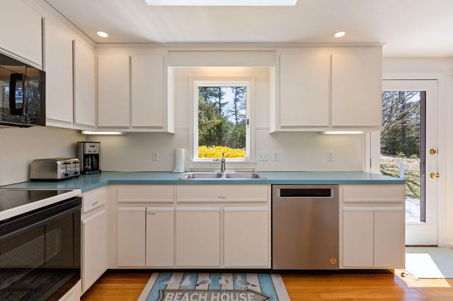 25 Uncle Israel'S Road, Orleans, MA 02653