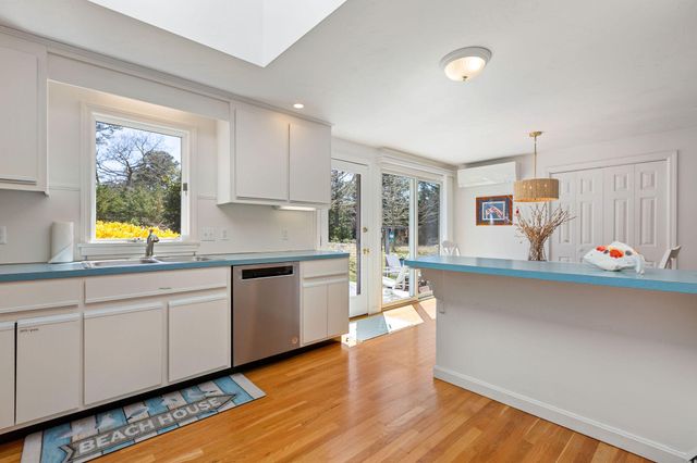 25 Uncle Israel'S Road, Orleans, MA 02653