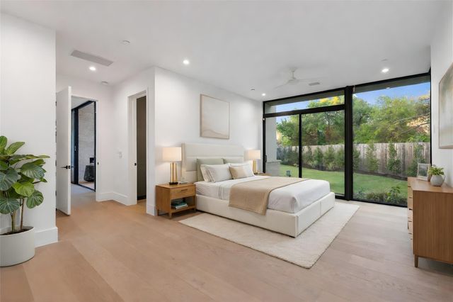 1604 Barclay DR, Austin, TX 78746