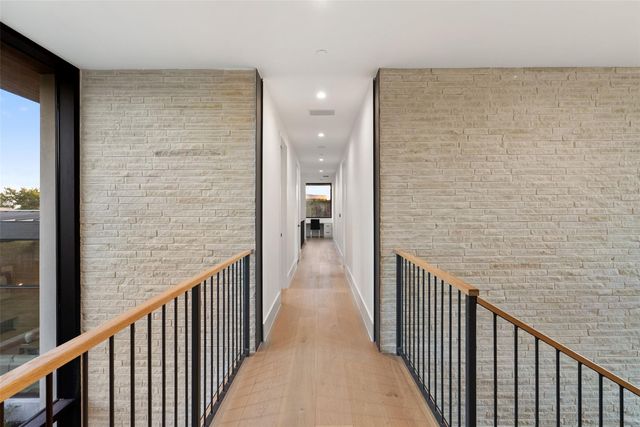 1604 Barclay DR, Austin, TX 78746