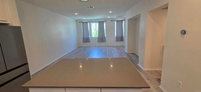5280 Beachfront 240, San Diego, CA 92154