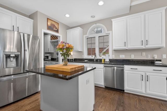 570 Savannah Drive, Walton, KY 41094