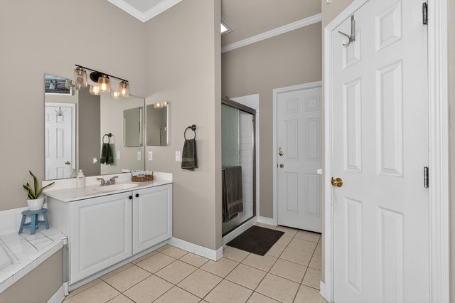 570 Savannah Drive, Walton, KY 41094