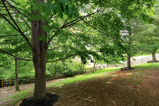 570 Savannah Drive, Walton, KY 41094