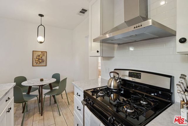 741 N Dillon Street, Los Angeles, CA 90026