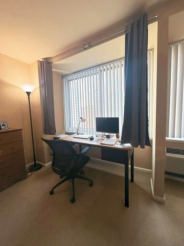 211 E OHIO Street 1605, Chicago, IL 60611