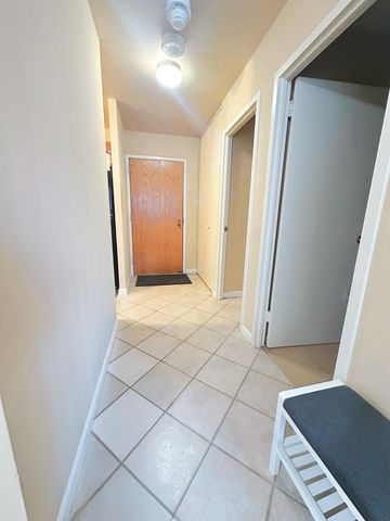 211 E OHIO Street 1605, Chicago, IL 60611