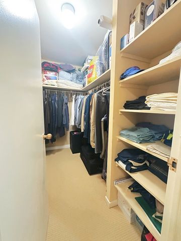 211 E OHIO Street 1605, Chicago, IL 60611