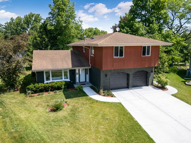 926 Holliston Court, Schaumburg, IL 60193