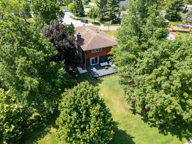 926 Holliston Court, Schaumburg, IL 60193
