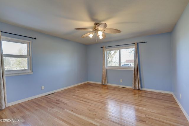 13200 Oregon Lane, Neosho, MO 64850