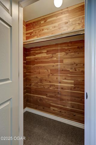 13200 Oregon Lane, Neosho, MO 64850