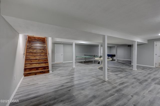 13200 Oregon Lane, Neosho, MO 64850