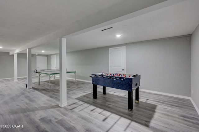 13200 Oregon Lane, Neosho, MO 64850