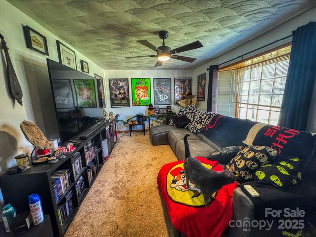 195 S Claybon Drive, Advance, NC 27006